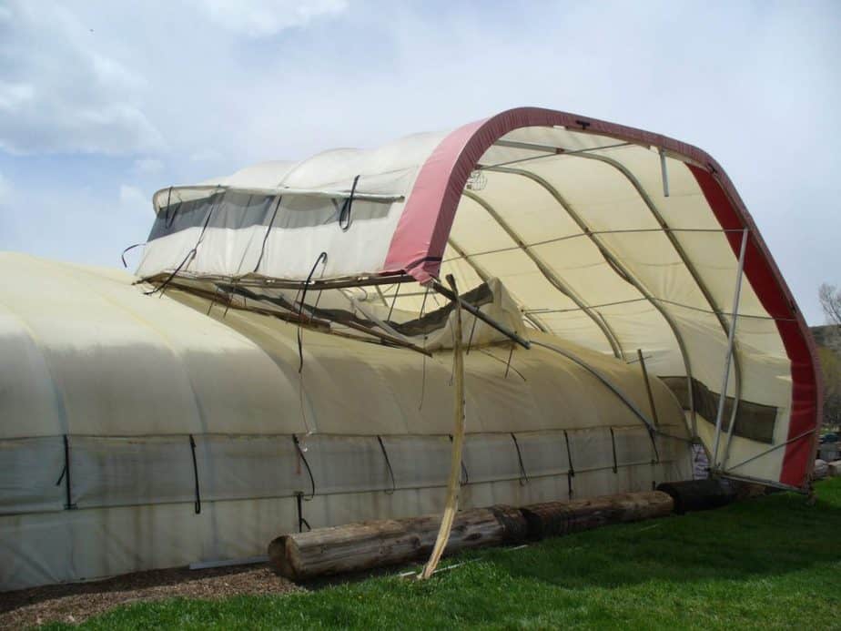 Elements that can contribute to wind damage for your greenhouse