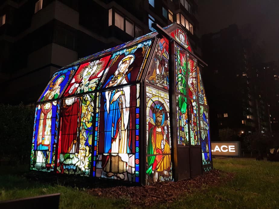 You are currently viewing Can You Use Stained Glass for a Greenhouse?